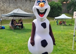 Dětská stanoviště v zámeckém příkopu