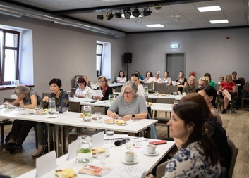 Málo viditelní, přitom důležití. Setkání „Pečuji doma – a co s tím?“ patřilo právě jim