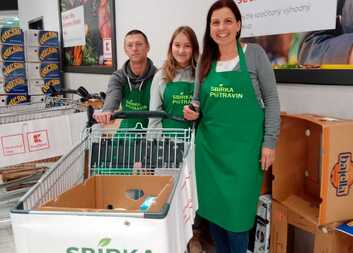 Mnoho lidí přispělo o sv. Martinu do Sbírky potravin